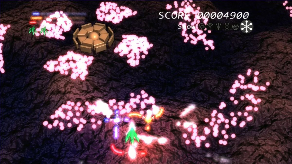 Prismatic Solid (Xbox 360) screenshot: The options change formation depending on which weapon you have equipped.