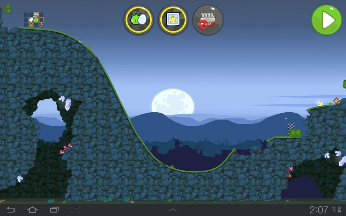 Bad Piggies (Android) screenshot: Flight in the night episode