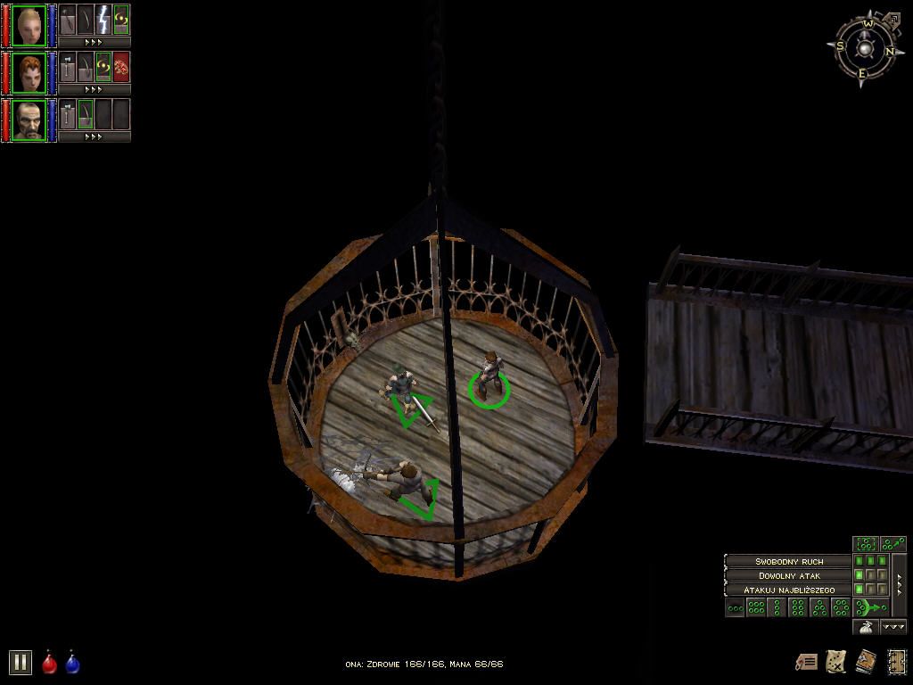 Dungeon Siege (Windows) screenshot: Elevator.