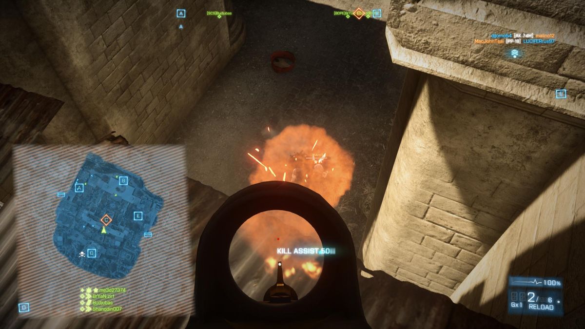 Battlefield 3: Aftermath (Windows) screenshot: Jumped to a thin metal roof walkway using a shotgun on the enemy below