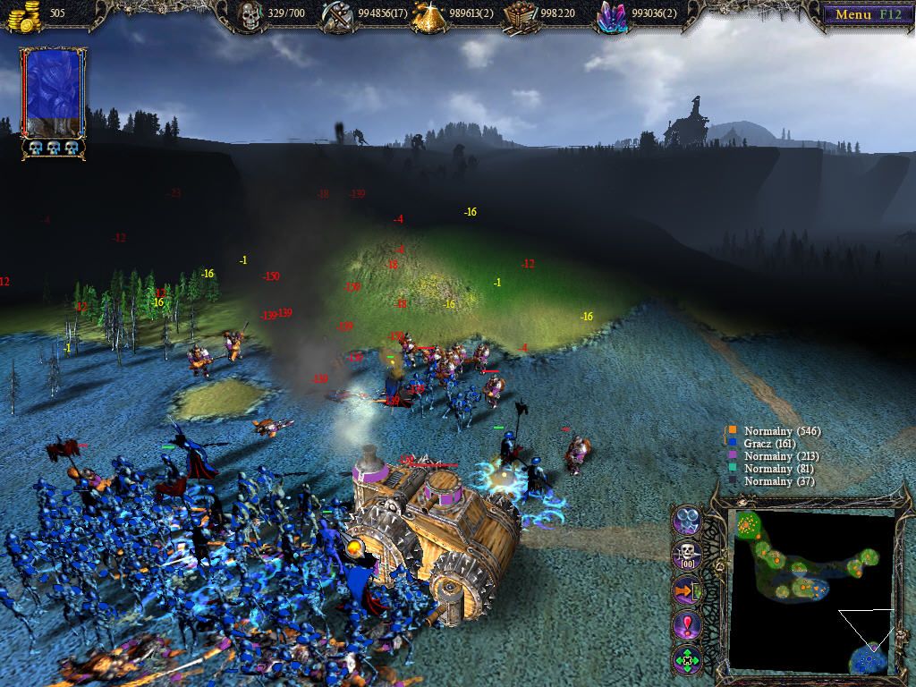 Heroes of Annihilated Empires (Windows) screenshot: Machines. Carmageddon zombie in RTS :D