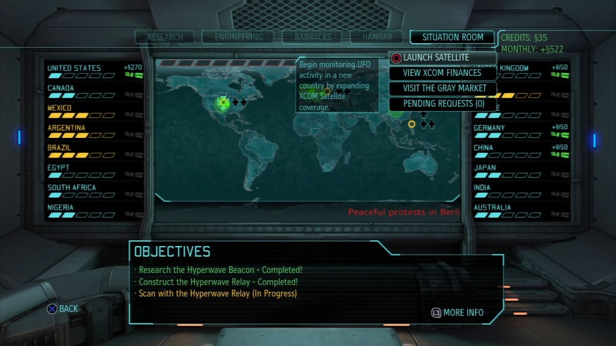 XCOM: Enemy Unknown (PlayStation 3) screenshot: Situation room.