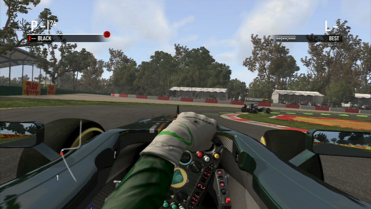 F1 2011 (PlayStation 3) screenshot: Other racers are also trying to qualify.