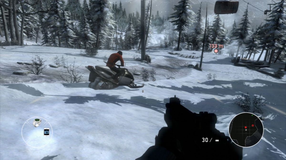 007: Legends (PlayStation 3) screenshot: Skiing and shooting may prove tricky at best.