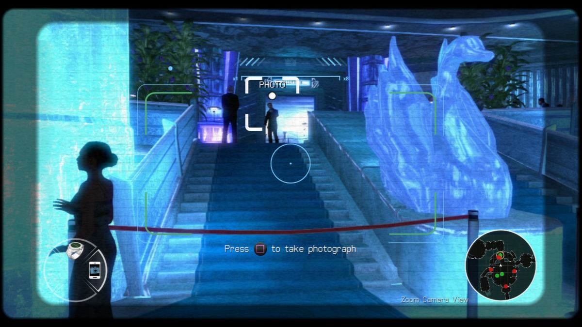 007: Legends (PlayStation 3) screenshot: Some missions will require you to use your smartphone.