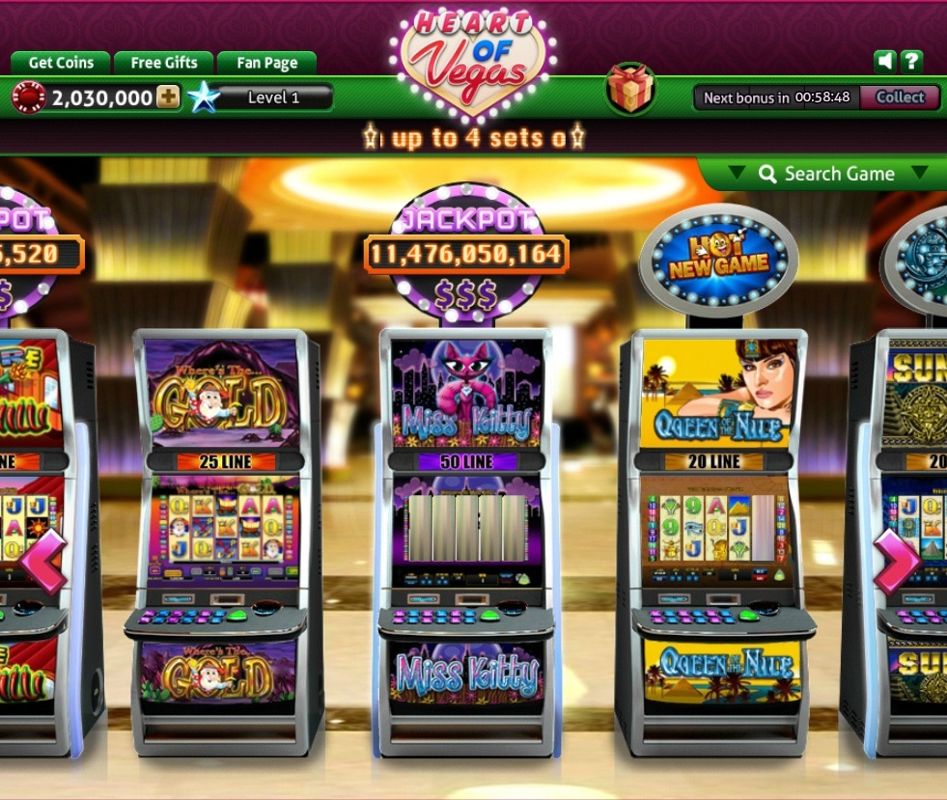 Heart of Vegas (Browser) screenshot: Game start - A row of casino slots waiting for coins.