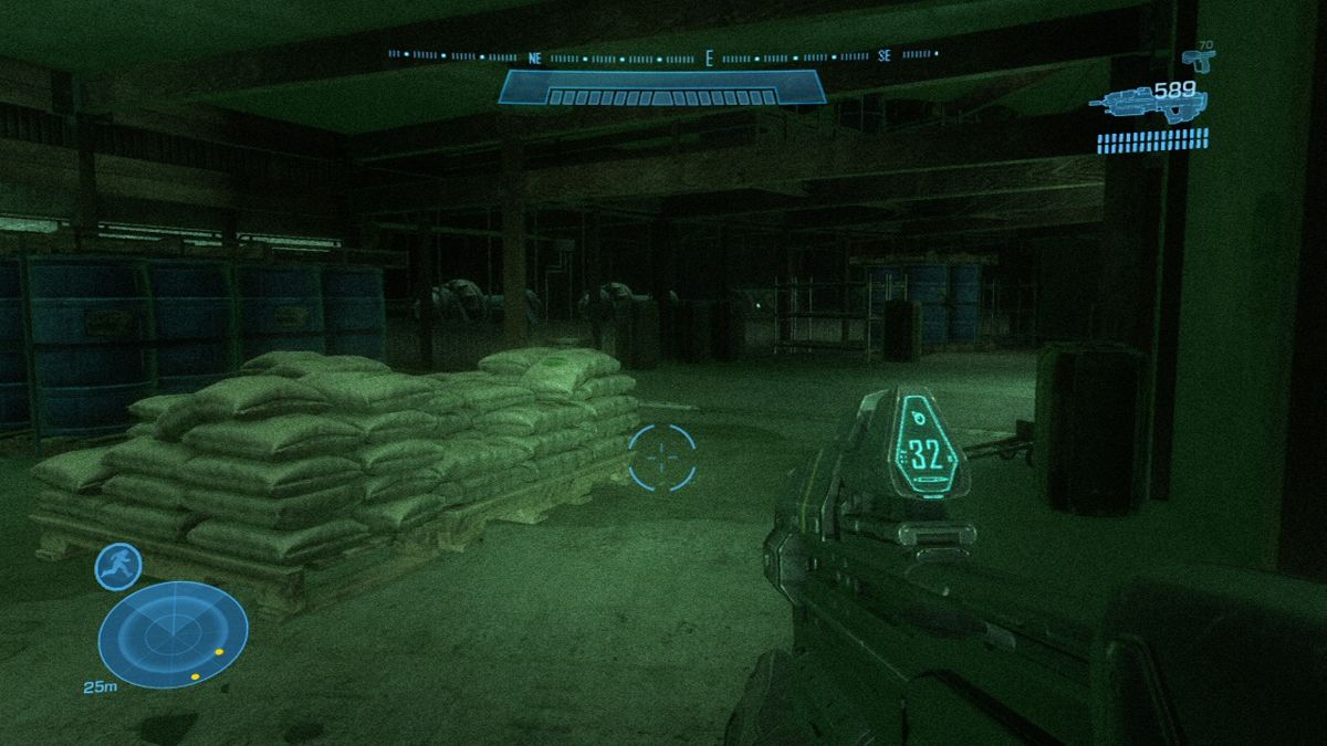 Halo: Reach (Xbox 360) screenshot: Use night-vision when moving through the dark areas.