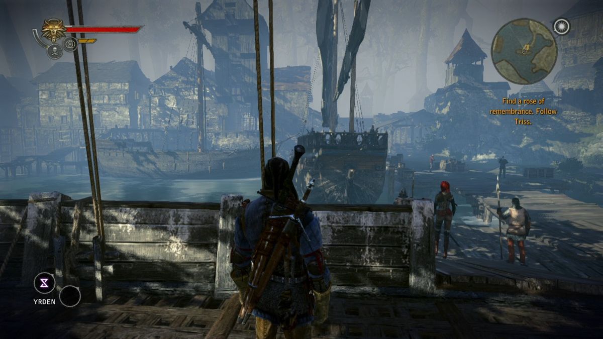 The Witcher 2: Assassins of Kings - Enhanced Edition (Xbox 360) screenshot: Passing through the small harbor.