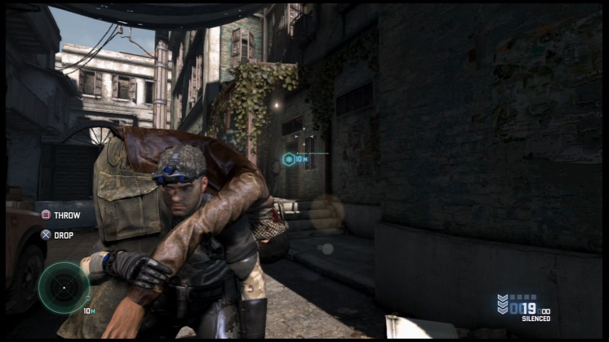 Tom Clancy's Splinter Cell: Blacklist (PlayStation 3) screenshot: You can hie enemy bodies to avoid possible alerts by other patrols.