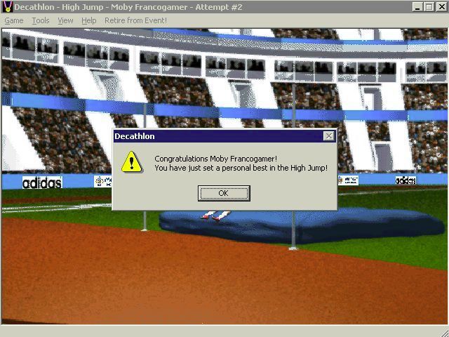 Bruce Jenner's World Class Decathlon (Windows) screenshot: When competing the game not only gives the player's result it announces when a personal best has been achieved