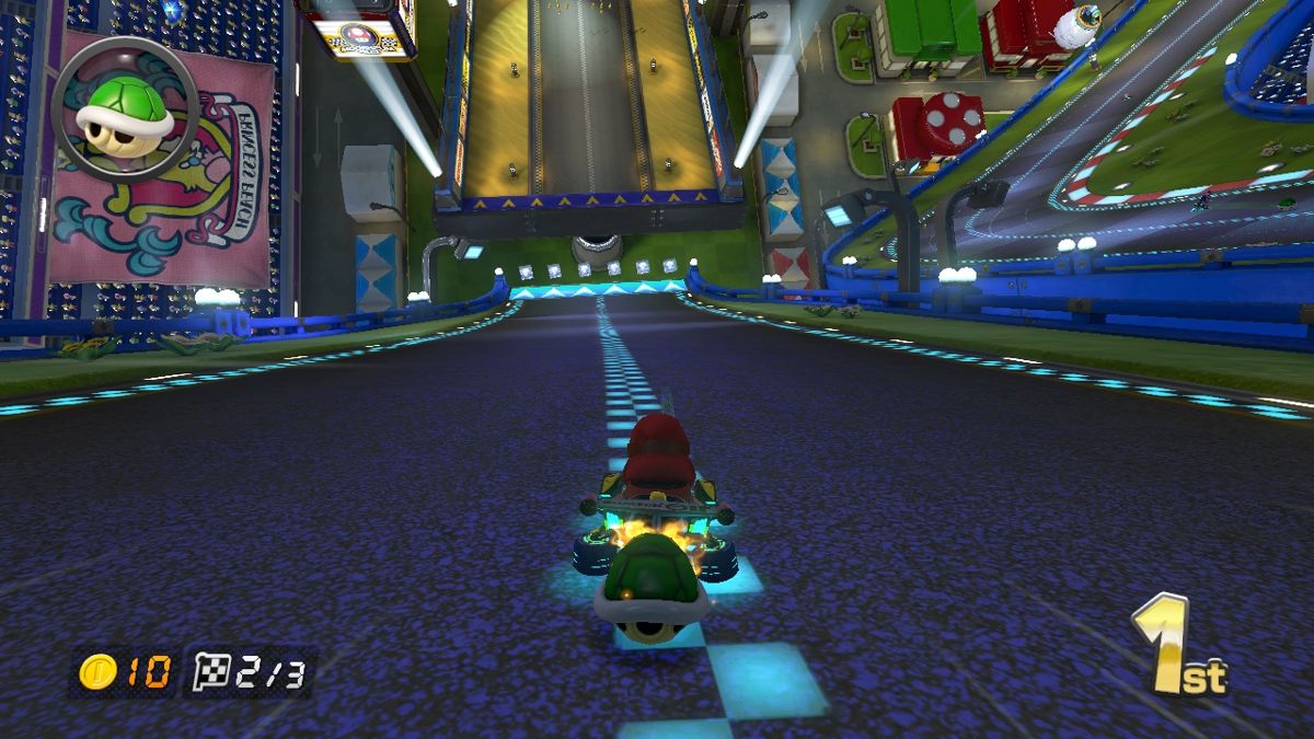 Mario Kart 8 (Wii U) screenshot: Anti-Gravity action