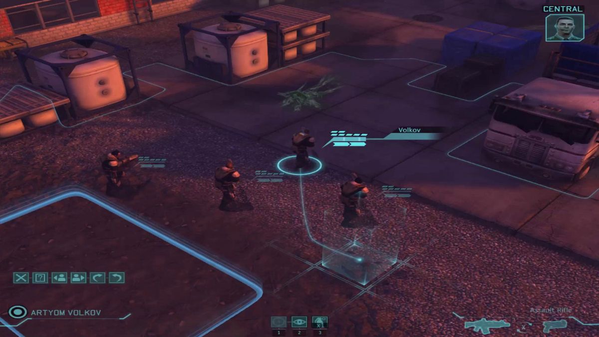 XCOM: Enemy Unknown (Macintosh) screenshot: Small squad keep tight two man cover watch the corners