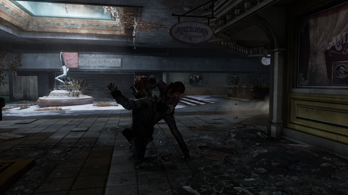The Last of Us: Left Behind (PlayStation 4) screenshot: Ellie is taking out a deadly clicker like it is nothing.