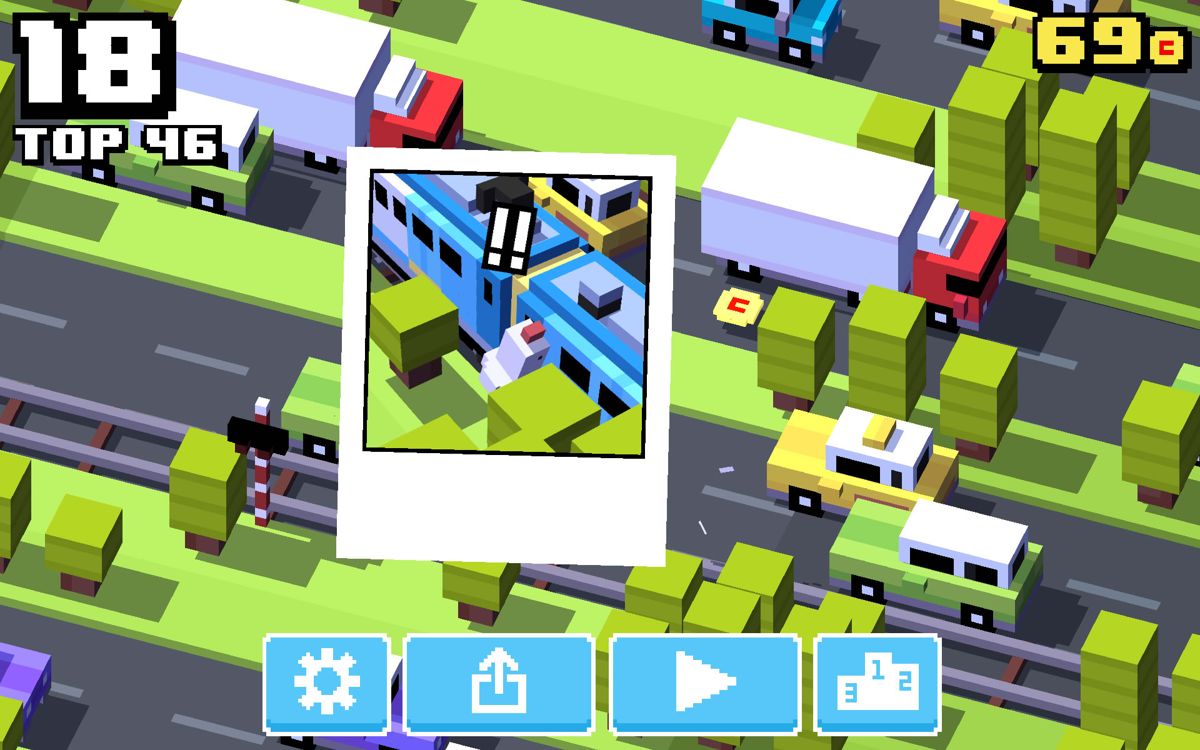 Screenshot of Crossy Road (Android, 2014) - MobyGames