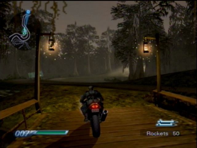 007: Everything or Nothing (Xbox) screenshot: Bike ride through the forest