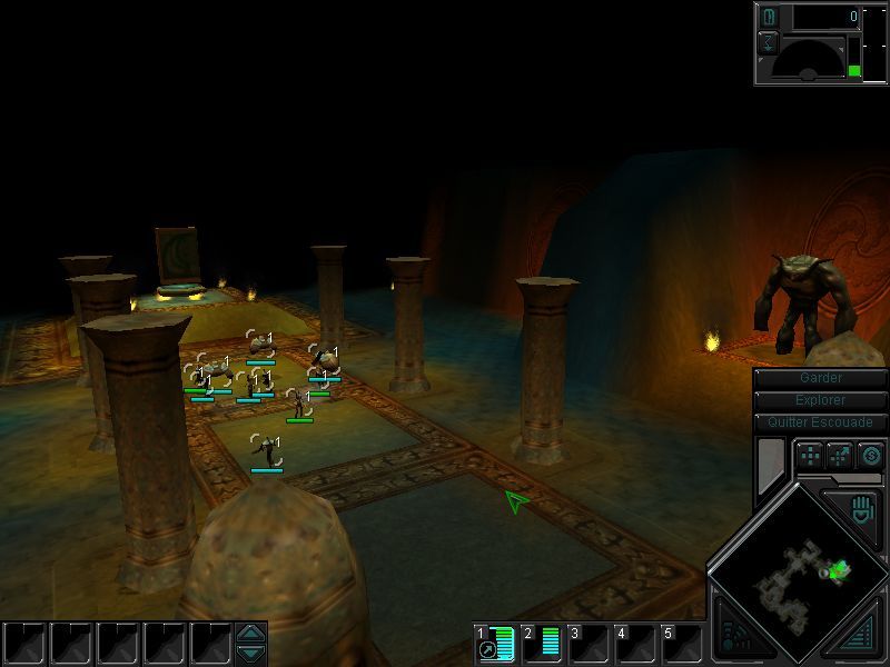 Dark Reign 2 (Windows) screenshot: Some units exploring an old temple.