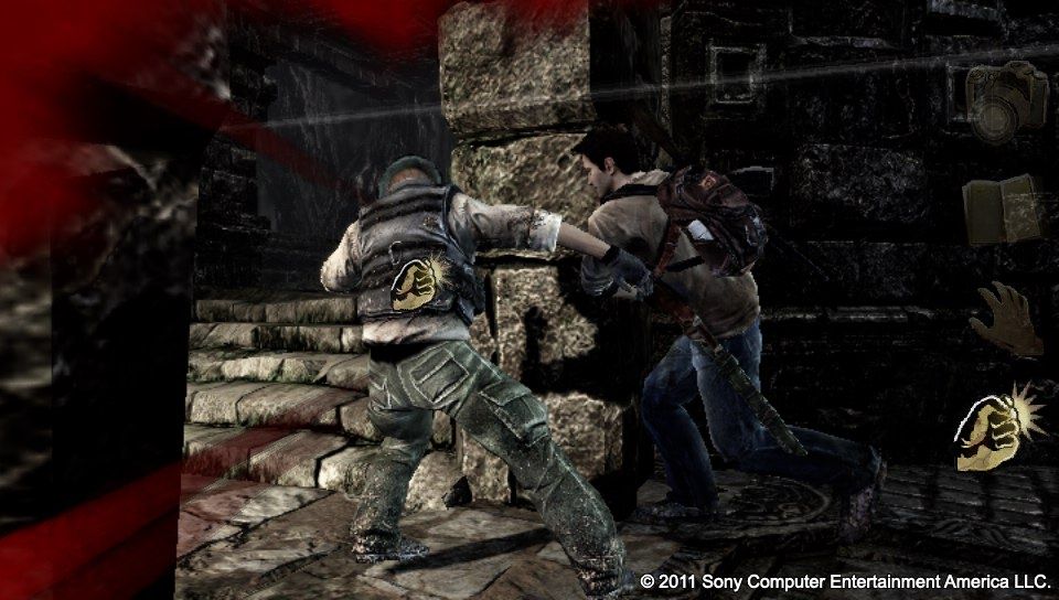 Uncharted: Golden Abyss (PS Vita) screenshot: Fist fighting