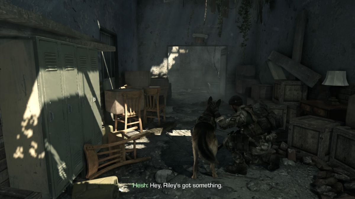 Call of Duty: Ghosts (PlayStation 4) screenshot: Riley is your canine team member