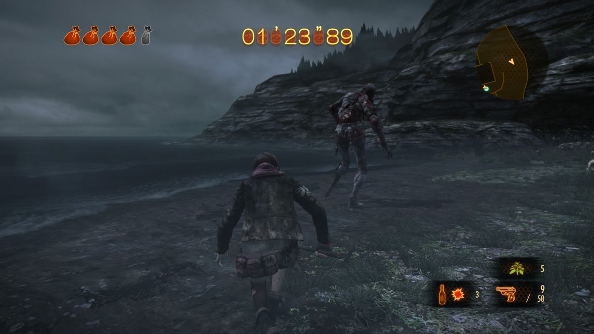 Resident Evil: Revelations 2 - Extra Episode 1: The Struggle (PlayStation 4) screenshot: Sneaking behind a monster