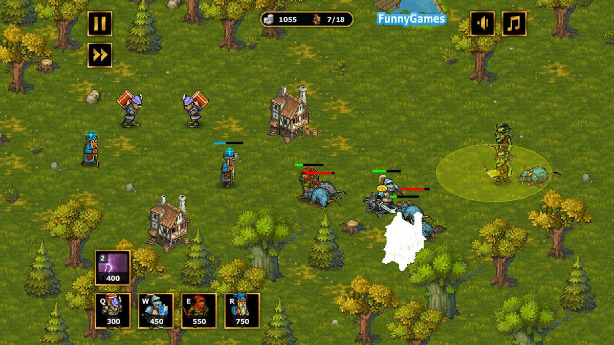 Royal Offense (Browser) screenshot: I have a mage, the enemy has a goblin archer.