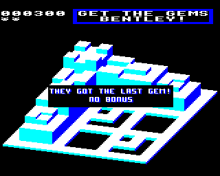 Crystal Castles (BBC Micro) screenshot: If the enemy gathers the last gem on the level, you won't get a bonus.