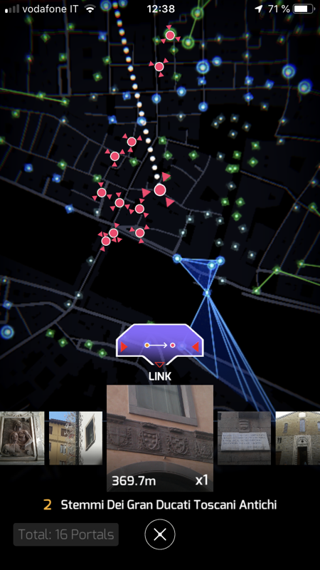 Ingress Prime (iPhone) screenshot: Selecting a portal to create the link.