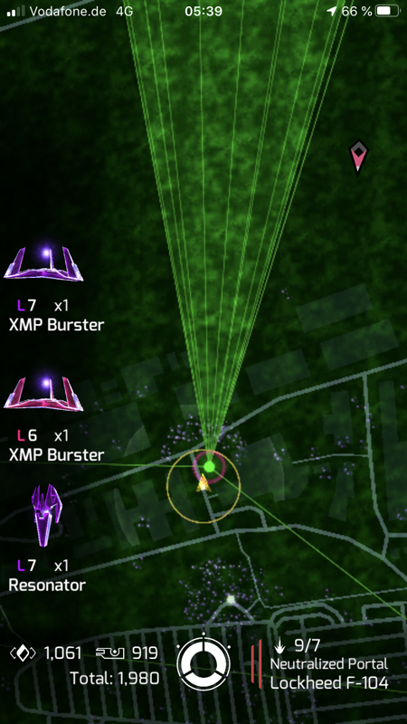 Ingress Prime (iPhone) screenshot: I'm using this anchor portal to create multiple fields.