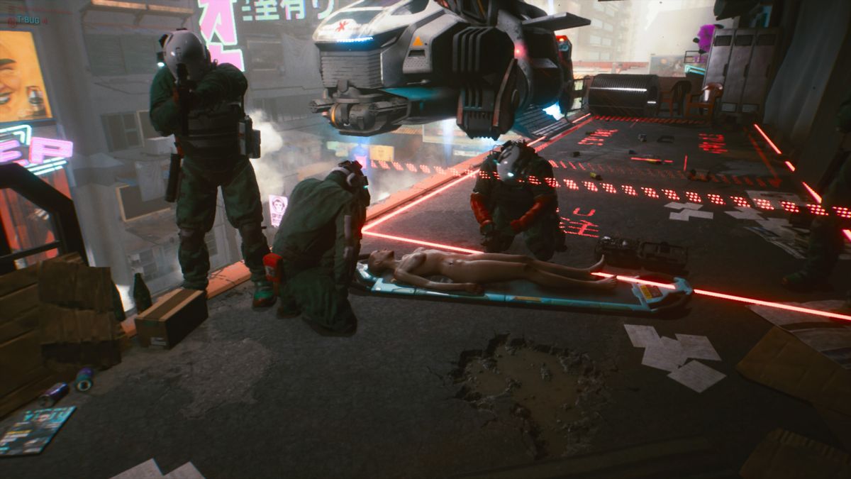 Cyberpunk 2077 (PlayStation 4) screenshot: Calling the medics to try and save my client
