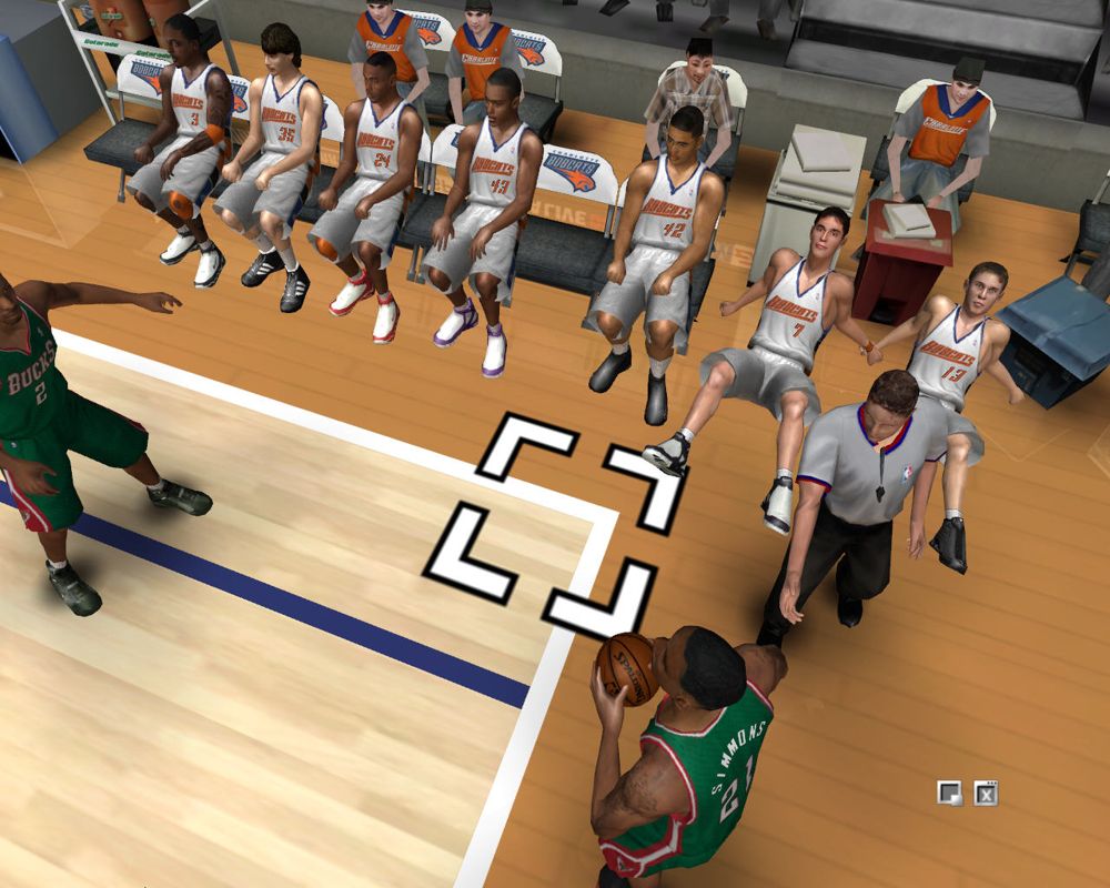 NBA Live 08 (Windows) screenshot: Not enough chairs for everyone?