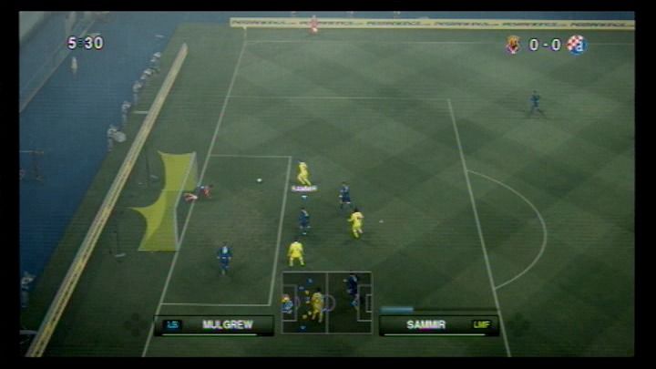 PES 2010: Pro Evolution Soccer (PlayStation 3) screenshot: Kudos to goalkeeper for saving that one.