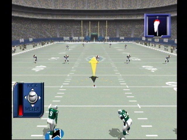 NFL 2K1 (Dreamcast) screenshot: Opening kick