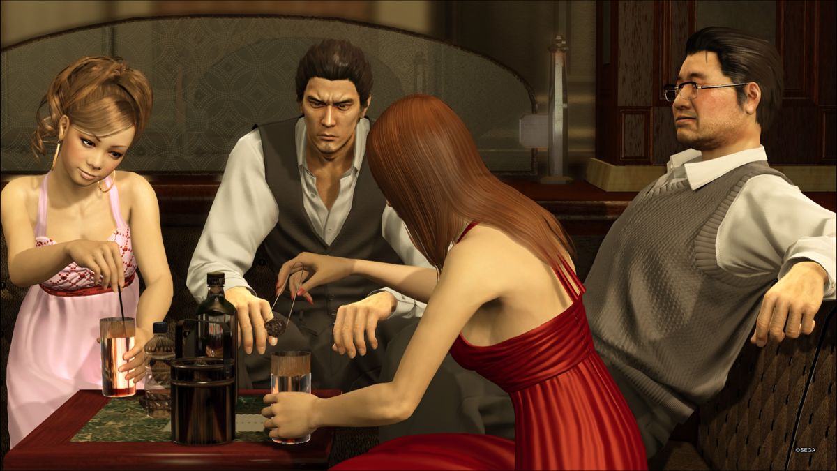 Yakuza 5 (PlayStation 4) screenshot: Kazuma Kiryu and his boss enjoying a night out