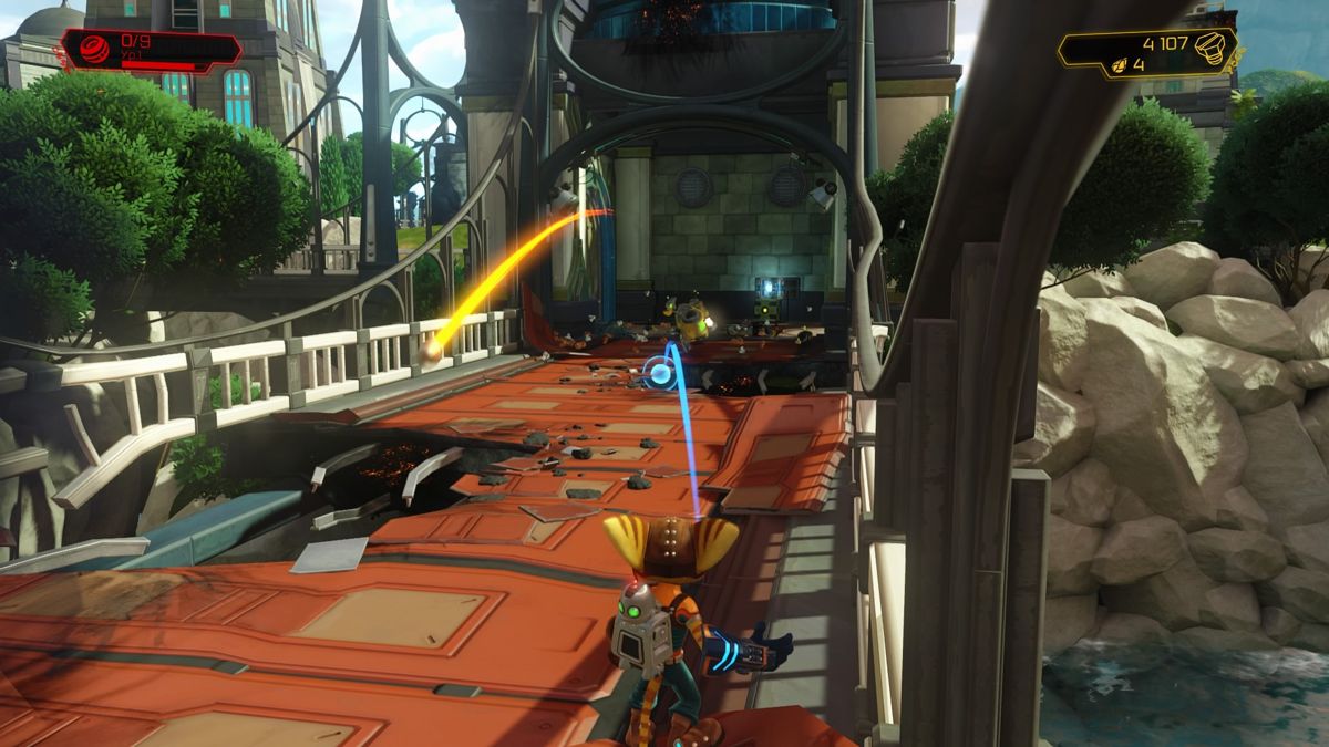 Ratchet & Clank (PlayStation 4) screenshot: Fighting on a bridge