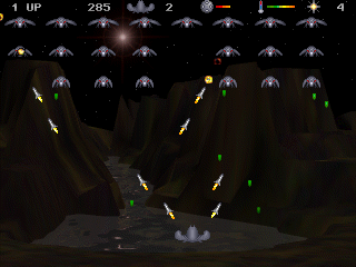 Cosmic Ambush (DOS) screenshot: Your typical <i>Space Invaders</i> action.