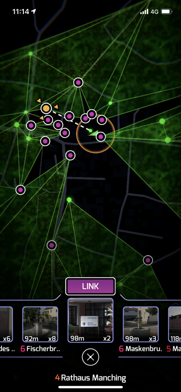 Ingress Prime (iPhone) screenshot: Creating a lot of small control fields to boost AP.