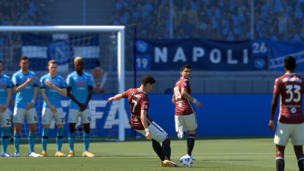 FIFA 21 (Windows) screenshot: Replay of a freekick