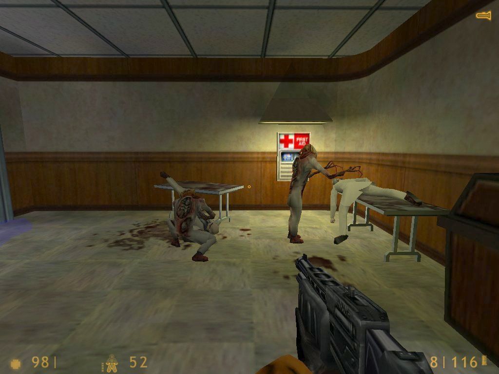Half-Life (Windows) screenshot: Lunch time!