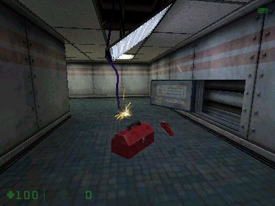 Half-Life: Opposing Force (Windows) screenshot: Be careful what you run into. One of the easy obstacles.