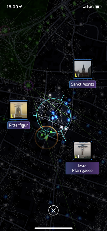 Ingress Prime (iPhone) screenshot: This selection pops up when the player touches more than one portal.