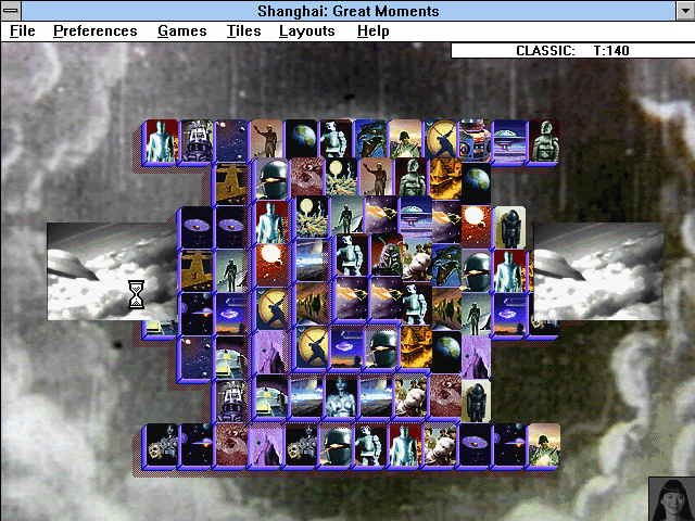Shanghai: Great Moments (Windows 3.x) screenshot: Making a match with the science fiction tile set plays a short video clip from various old sci-fi films.