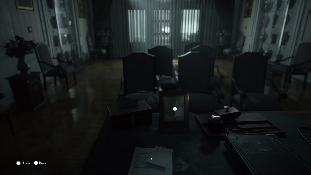 The Medium (PlayStation 5) screenshot: Inspecting locations switches to 1st-person where looking is done with motion controls
