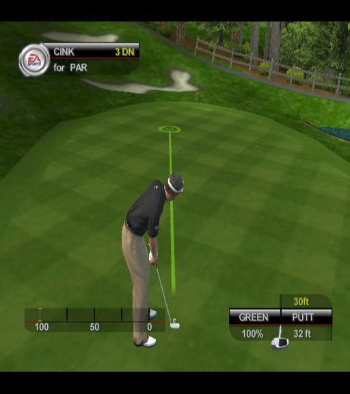 Tiger Woods PGA Tour 2001 (PlayStation 2) screenshot: Preparing to take a putt. Note that the customary grid is not displayed automatically