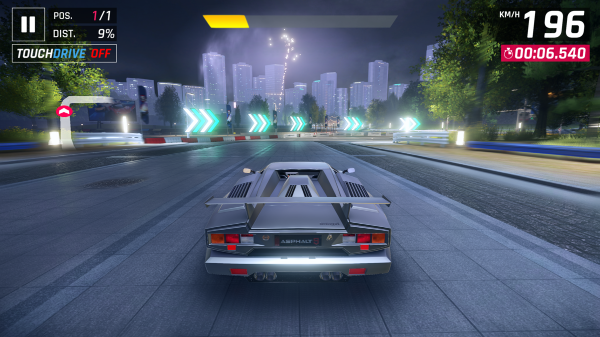 Asphalt 9: Legends (Windows Apps) screenshot: A real automobile legend: Lamborghini Countach 25th Anniversary