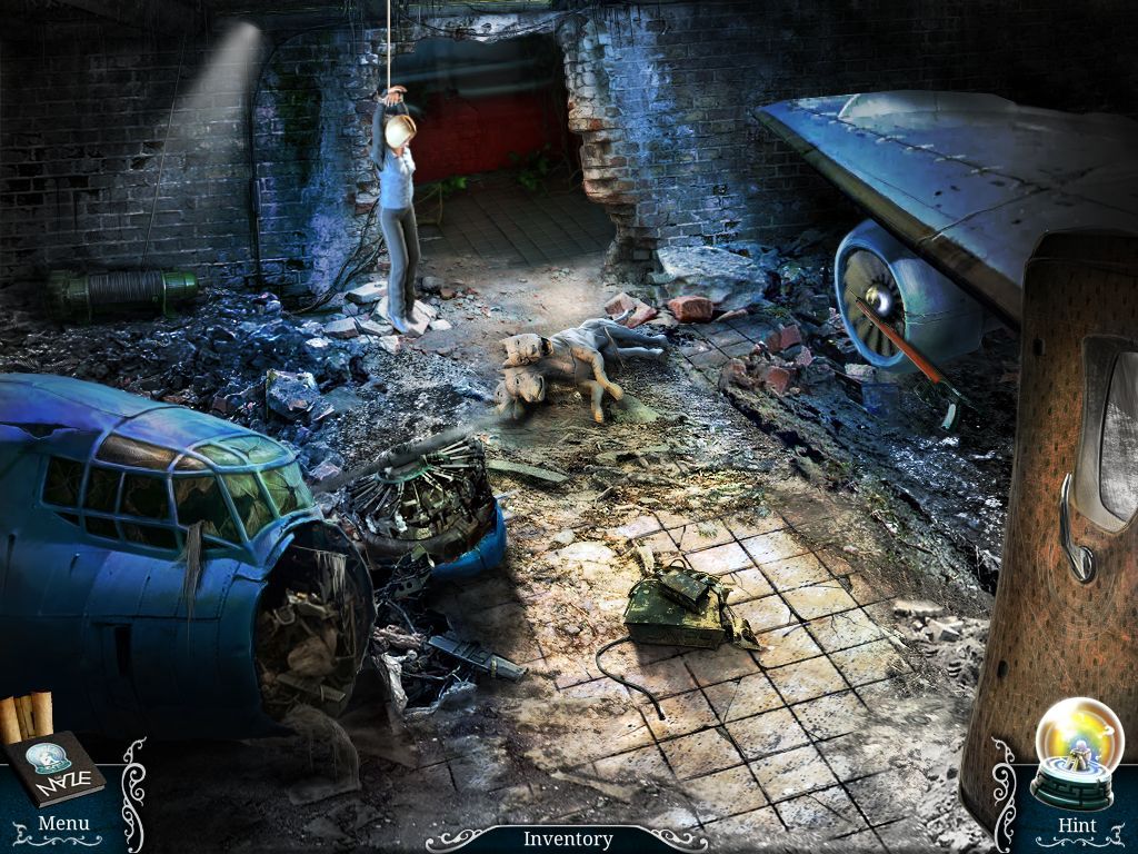 Urban Legends: The Maze (Windows) screenshot: In level five all the missing contestants face certain death unless we can save them. This poor woman is suspended over a spinning propeller