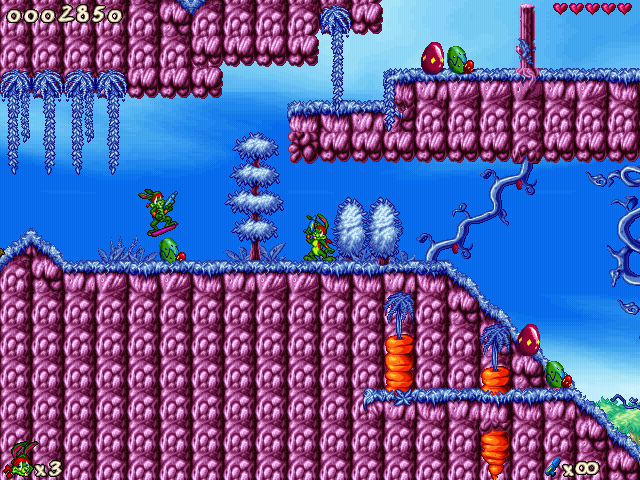 Jazz Jackrabbit 2: Holiday Hare 98 (Windows) screenshot: It's clone attack...