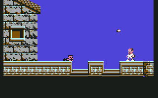 Hudson Hawk (Commodore 64) screenshot: Someone is playing tennis
