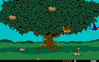 Crack'ed (Atari ST) screenshot: Protect the eggs!
