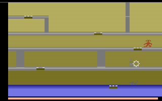 Crack'ed (Atari 2600) screenshot: Save the eggs!