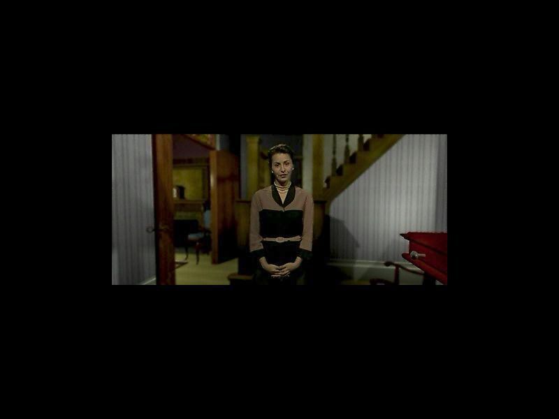 Puzz 3D: Victorian Mansion (Windows) screenshot: The mystery part of the game begins with a video sequence. The game started with a similar sequence where this lady was much younger