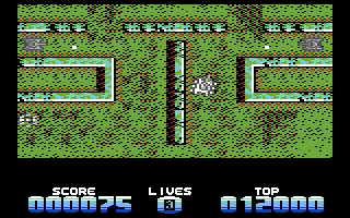 Super Tank Simulator (Commodore 64) screenshot: Watch out for that tank fire!